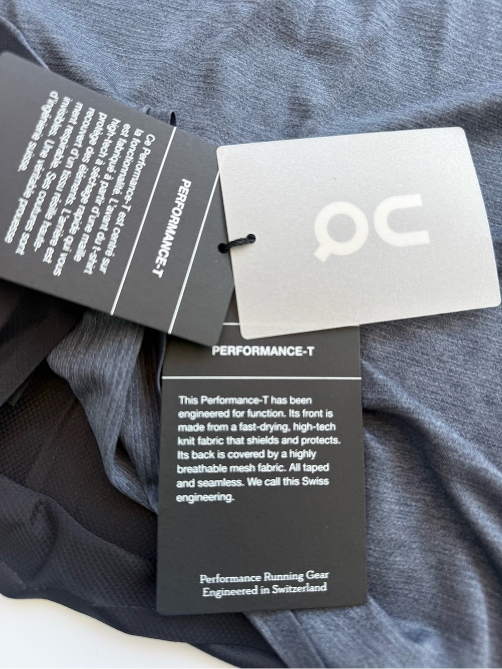 On Running Black/Dark Performance Tee in L - Picture 3 of 5